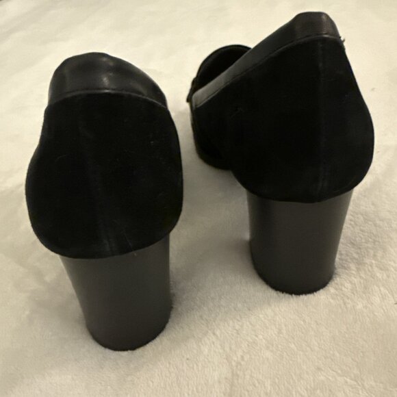 Gianni Bernini Porshaa Black Suede Loafer Heels With Gold Buckle Women's Size 8M - Picture 5 of 12